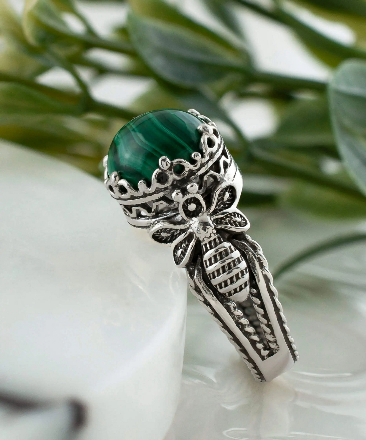 Bee Detailed Malachite Gemstone Filigree Art Women Silver Cocktail Ring