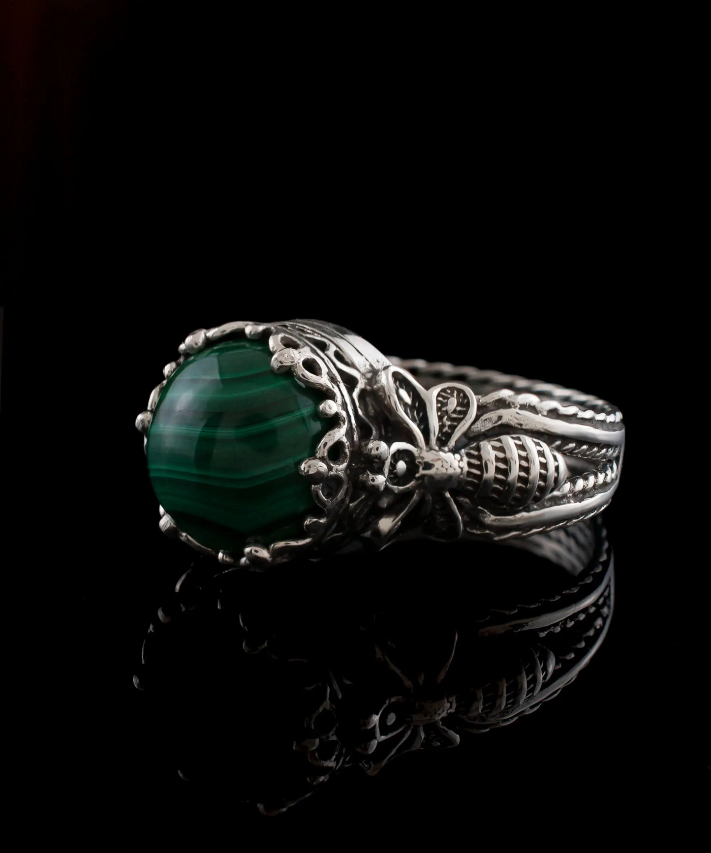 Bee Detailed Malachite Gemstone Filigree Art Women Silver Cocktail Ring